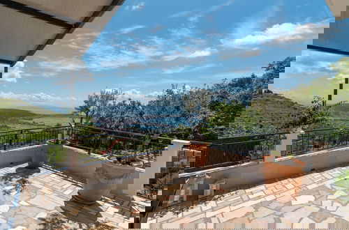Foto 25 - Hillside Villa in Trogir With Pool, Terrace, and Stunning City View
