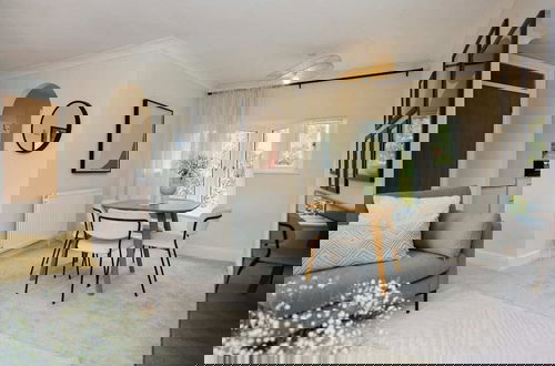 Foto 21 - The Isleworth Place - Stunning 1bdr Flat With Balcony