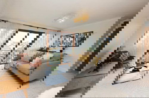 Foto 11 - The Isleworth Place - Stunning 1bdr Flat With Balcony