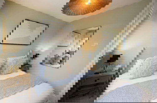Foto 9 - The Isleworth Place - Stunning 1bdr Flat With Balcony
