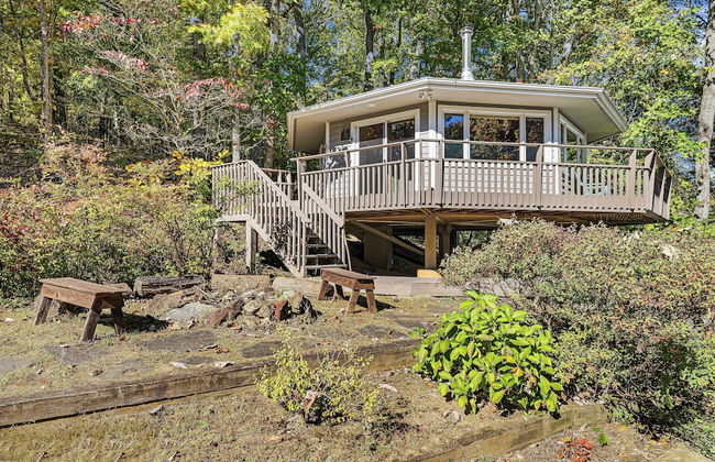 Cabin in the Sky by Avantstay Deck w/ Views - Photo 46