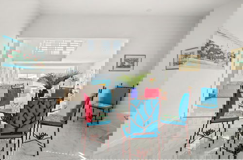 Foto 20 - Modern, Stunning & Bright Central Beach Villa