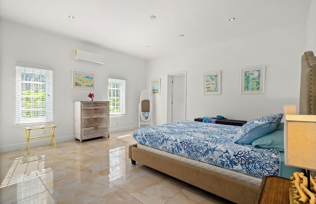 Modern, Stunning & Bright Central Beach Villa - Foto 2