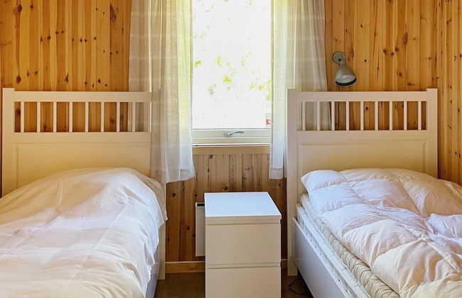 4 Person Holiday Home in Bengtsfors - Foto 2
