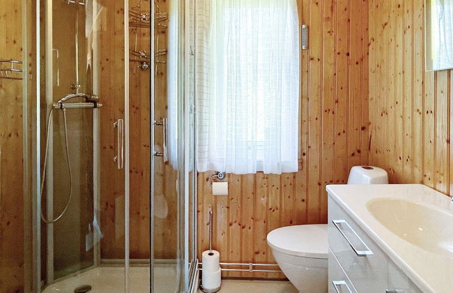 4 Person Holiday Home in Bengtsfors - Foto 8