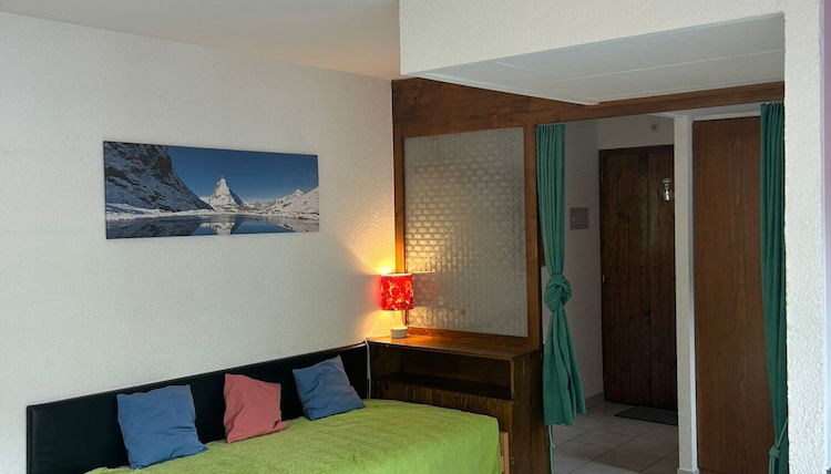 Foto 1 - Spacious Apartment With Balcony
