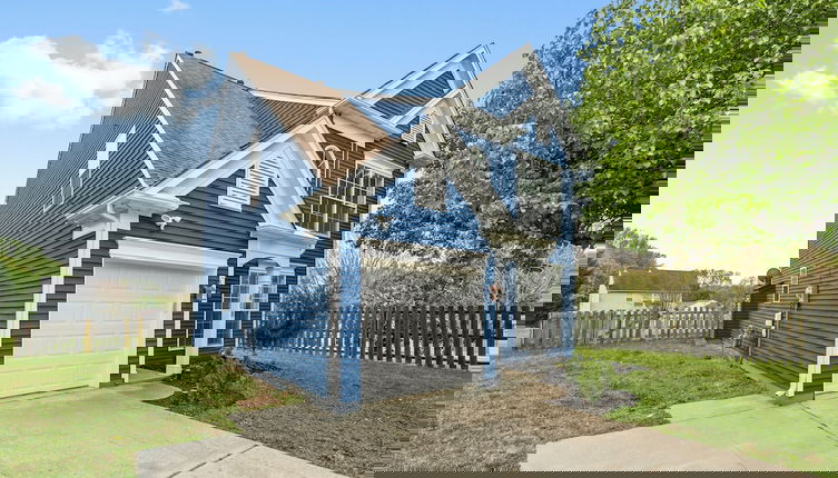 Foto 1 - Family Retreat with Modern Comforts