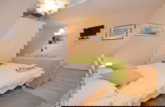 Foto 3 - Simple and Sunny Studio Apartment