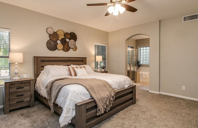 Massive 5 Bdrm Getaway W/pool, Hot Tub, Game Room! - Foto 2