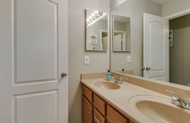 Massive 5 Bdrm Getaway W/pool, Hot Tub, Game Room! - Foto 35