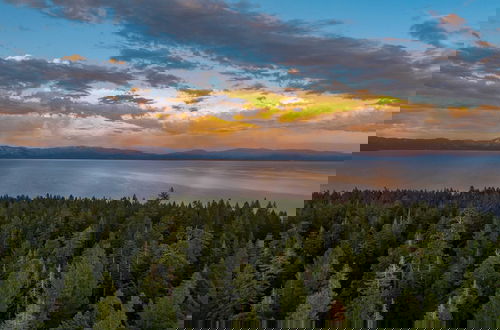 Foto 43 - Paige Meadow by Avantstay Near Lake & Tahoe City