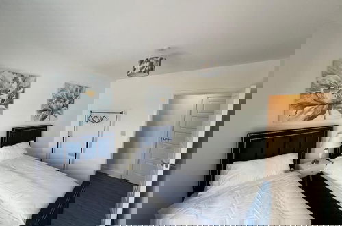 Foto 5 - Modern 2 Bedroom Apartment