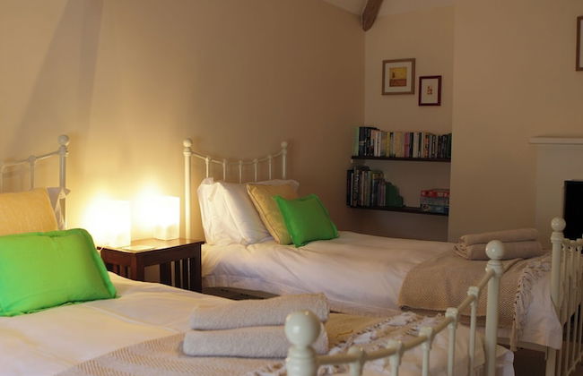 Glanhenwye Courtyard Cottages - Photo 45