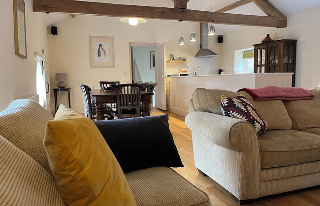 Glanhenwye Courtyard Cottages - Photo 19