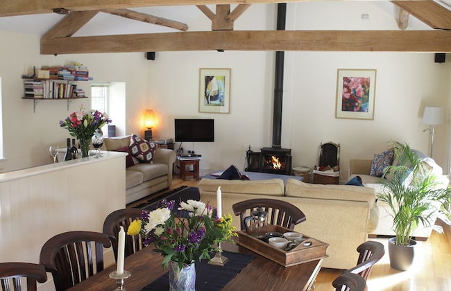 Glanhenwye Courtyard Cottages - Photo 24