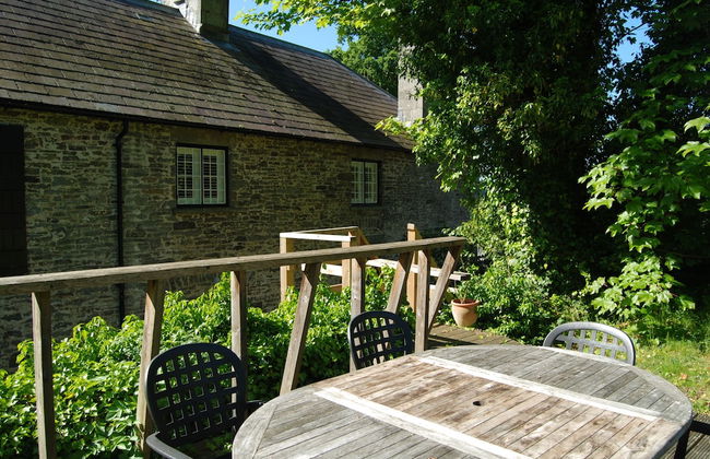 Glanhenwye Courtyard Cottages - Photo 7