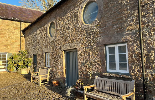 Glanhenwye Courtyard Cottages - Photo 1