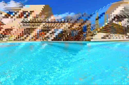 Photo 11 - Aphrodite Hills Junior J032