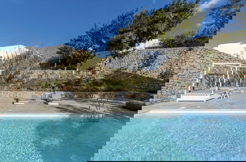 Foto 29 - Traditional Villa With Swimming Pool
