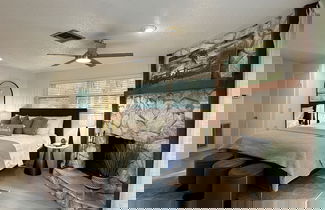 Photo 3 - Dunnellon Dreams 3 Bedroom Home by RedAwning