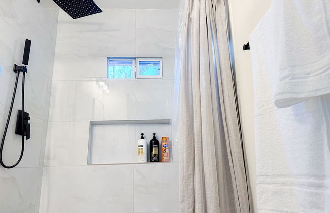 Renovated 2BR Near Paseo With Wifi Smart TV 31B - Foto 4