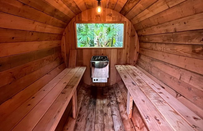 Akule Clubhouse: Bala One Bedroom Beach Retreat w/Sauna! 1 Condo by RedAwning - Photo 8