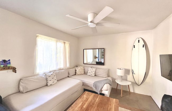 Akule Clubhouse: Awa 1 Bedroom Apt by the Beach 1 Condo by RedAwning - Photo 5