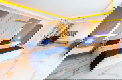 Foto 3 - Villa White House