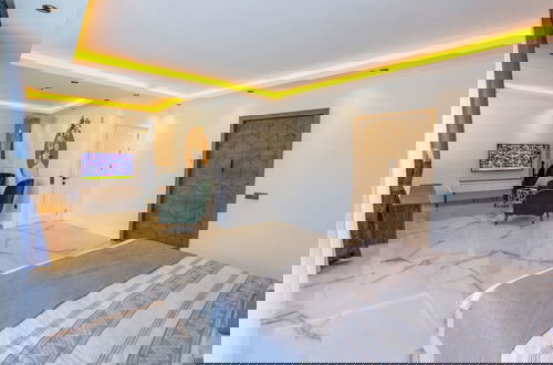 Foto 6 - Villa White House