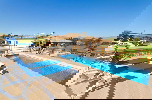 Foto 14 - Villa With Private Pool