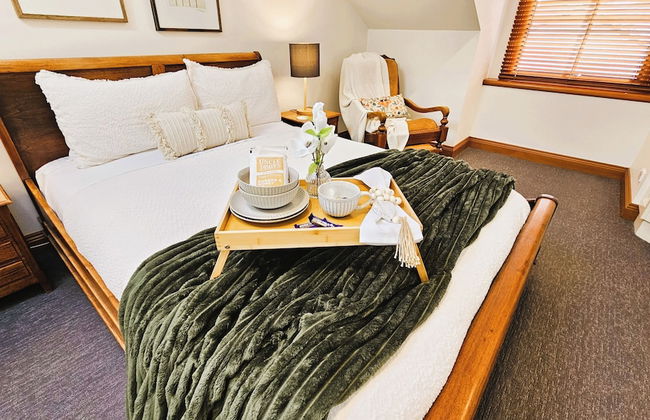 Sandstone Suites - Photo 3