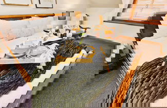 Foto 3 - Sandstone Suites