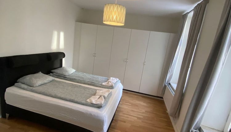 Foto 1 - Elegant Apartment in the City