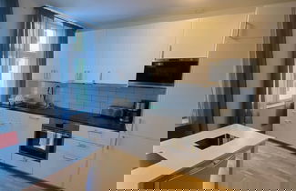 Foto 2 - Elegant Apartment in the City
