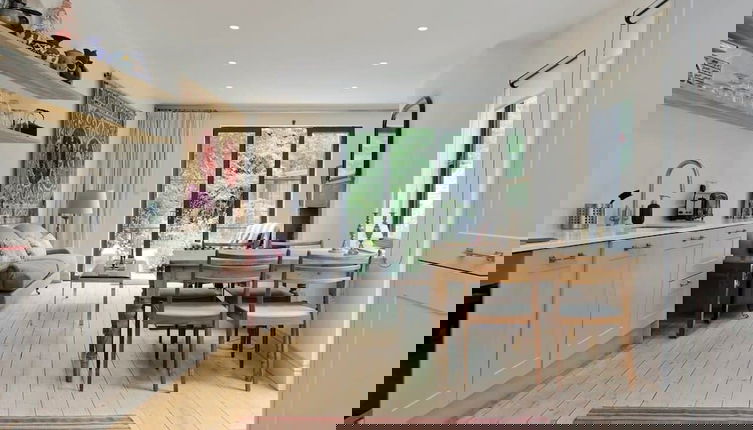 Foto 1 - Gorgeous 1 Bed Garden Flat, Kensal