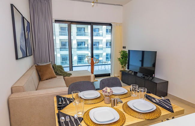 Bloomfields Stylish 1Br Binghatti Creek - Photo 2
