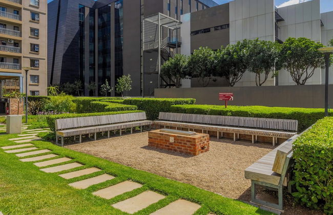 Luxury Apartments West Point Sandton - Foto 42