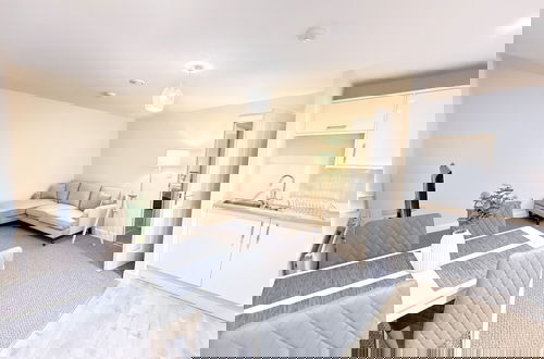 Photo 1 - Katrina Suite