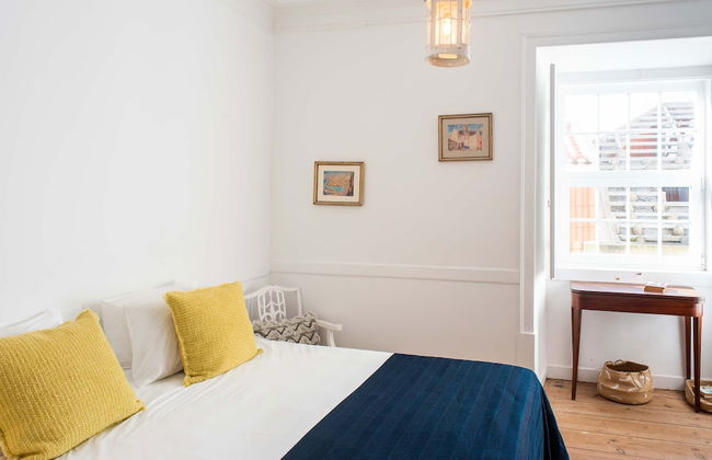 Central Ericeira Apartment With Lift - Photo 32