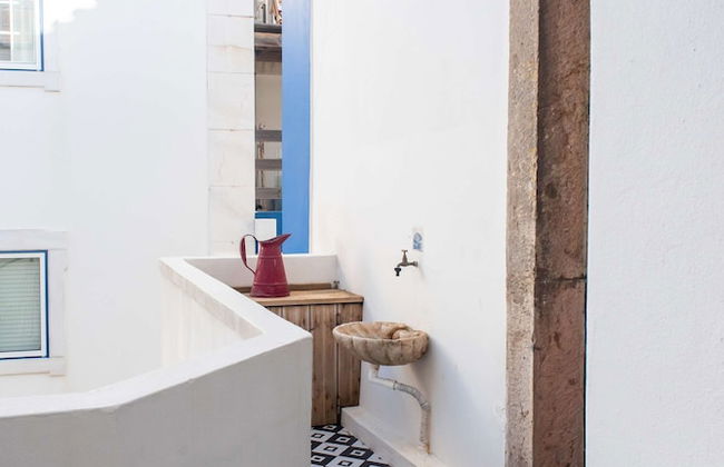 Central Ericeira Apartment With Lift - Photo 5