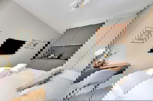 Foto 5 - Modern 