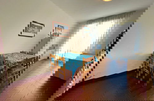 Foto 13 - Spacious Apartment With Private Terrace
