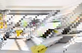 Foto 2 - Stylish Boutique Loft With Private Balcony