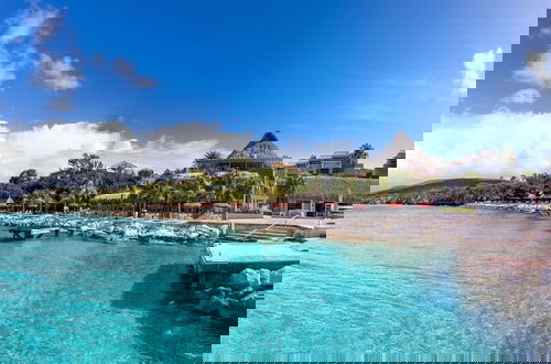 Photo 35 - Blue Horizon Villa Infinity Pool Ocean Views