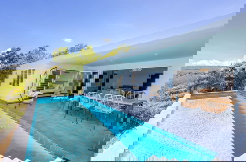 Photo 2 - Blue Horizon Villa Infinity Pool Ocean Views