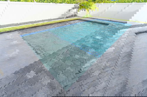 Foto 41 - Sparkling new Vanderbilt Beach Luxury Escape
