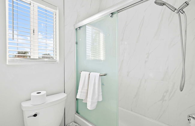 Spacious Retreat Near Iconic LA Sights - Foto 16