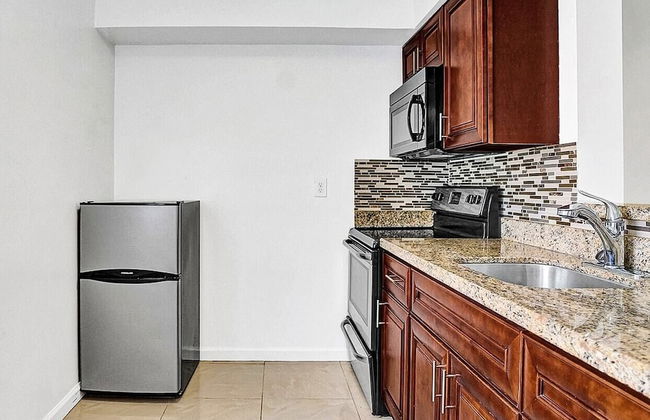 Waterfront Studio Hollywood Boardwalk Pool - Foto 4