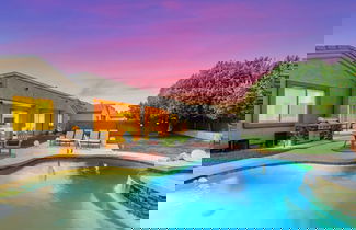 Photo 1 - The Dreaming Tree Sleeps 10 Pool Spa Firepit BBQ