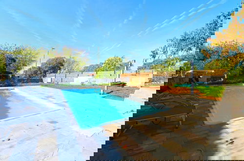 Photo 16 - Comfortable Apartment With Pool and Garden